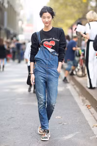 Những người đẹp mắt một mí nổi tiếng khắp gần xa - 11