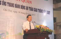 Ra quân phát động hưởng ứng “Tháng hành động an toàn giao thông” năm 2017 ảnh 3