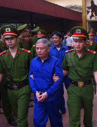 Dương Chí Dũng: Nụ cười đã tắt và lời giã biệt trên lưng ảnh 6