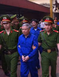 Dương Chí Dũng: Nụ cười đã tắt và lời giã biệt trên lưng ảnh 6