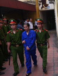 Dương Chí Dũng: Nụ cười đã tắt và lời giã biệt trên lưng ảnh 11