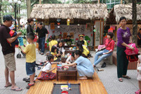 Trẻ mầm non phấn khích với nghề truyền thống ảnh 5