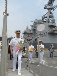 Ngày về của hạm trưởng ảnh 2 Ngày về của hạm trưởng ảnh 2