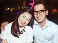 Hôm 17/4, ngọc nữ màn ảnh Tăng Thanh Hà bí mật sinh quý tử đầu lòng. Cũng giống như giai đoạn bầu bí, hình ảnh 2 mẹ con Tăng Thanh Hà được giữ kín dù được giới truyền thông săn đón gắt gao. Năm nay, cô đón Ngày của mẹ đầu tiên bên con trai và ông xã Louis Nguyễn. 