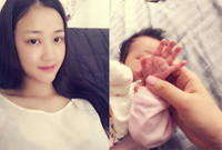 Nữ ca sĩ Maya cũng vừa lên chức mẹ được 3 tháng. Hồi tháng 2, người đẹp phim Scandal vượt cạn suôn sẻ ở Mỹ. Ngay sau khi sinh con, Maya đăng ảnh chụp đôi bàn chân của con gái lên mạng xã hội. 