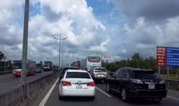 Hỗn độn giao thông Sài Gòn ngày đầu nghỉ lễ ảnh 10