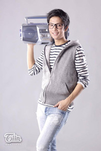 Nam sinh nổi danh cộng đồng người Việt tại Ukraina ảnh 5 Chàng du học sinh điển trai nổi danh với chú Mèo mun