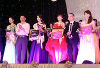 Ngoài giải Hoa khôi, Việt Hà còn đạt giải phụ Thí sinh có làn da đẹp nhất