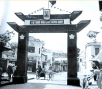 Nhung hinh anh hiem hoi trong ngay giai phong Thu do 62 nam ve truoc - Anh 4