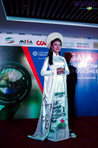 Vẻ đẹp tươi trẻ của Nam Vương và Nữ Thần cuộc thi Nét đẹp qua ống kính ảnh 4 Vẻ đẹp tươi trẻ của Nam Vương và Nữ Thần cuộc thi Nét đẹp qua ống kính ảnh 4