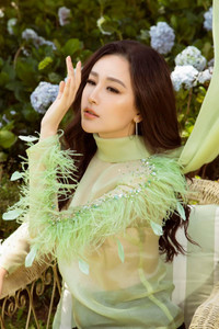 Hoa hậu Mai Phương Thúy tự tin khoe mặt mộc trẻ trung như thiếu nữ 