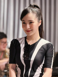 Nhan sắc 'lên hương' của Hương Tràm sau 5 năm du học