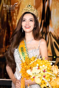 Vẻ đẹp hiện đại của người đẹp 28 tuổi đăng quang Miss Grand Vietnam 2023