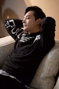 Ngoại hình gây ngỡ ngàng của MC Phan Anh