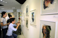 Thieu nu tuyet dep qua nhung net ve tranh mau nuoc 