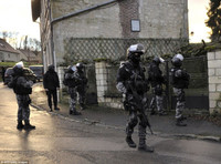 Theo chân đặc nhiệm truy lùng nghi phạm thảm sát Paris