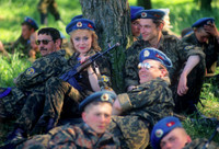 Những bài tập trên không “dựng tóc gáy” của lính nhảy dù Nga ảnh 13