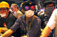 Xem thời trang mặt nạ của người biểu tình Hồng Kông ảnh 3