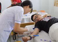 Hơn 1.300 CB SV Trường ĐH Kiên Giang hiến máu nhân đạo ảnh 1