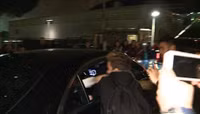 Justin Bieber dam fan chay mau mieng - Anh 1