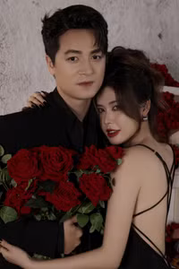 Khoảnh khắc ‘ngọt như mật’ của diva Mỹ Linh, siêu mẫu Thanh Hằng dịp Valentine