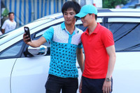 Bố mẹ Công Vinh rạng rỡ tại hôn lễ con trai ảnh 12