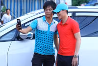 Bố mẹ Công Vinh rạng rỡ tại hôn lễ con trai ảnh 12