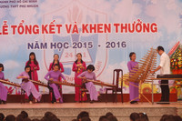 TPHCM: Ấn tượng lễ tổng kết năm học của học sinh THPT Phú Nhuận ảnh 2