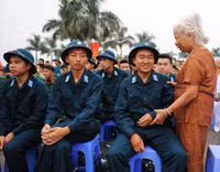 Hàng nghìn thanh niên Hà Nội nhập ngũ quân đội ảnh 7