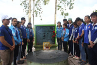 Công đoàn Giáo dục Việt Nam viếng Khu tưởng niệm Liệt sỹ nhà giáo ảnh 9