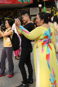 Cứ yêu cuộc sống, bạn sẽ nổi bật và cuốn hút! ảnh 3