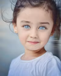 Những đôi mắt đẹp có thể thôi miên bạn ngay lập tức