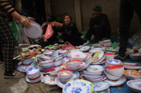 Đi chợ “giá sốc” ngày 30 Tết ảnh 11