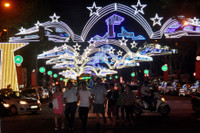 Bien nguoi xuong duong don nam moi 2017 o Sai Gon - Anh 6