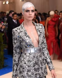 Có ai dám mặc những bộ trang phục 'độc nhất vô nhị' này?