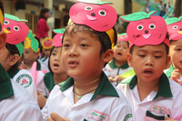 Rạng rỡ nụ cười ngày khai giảng năm học mới ảnh 1