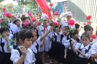 Niềm vui trường mới ảnh 3