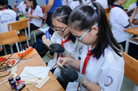 Món quà ý nghĩa tặng thầy cô từ phòng học STEM ảnh 4