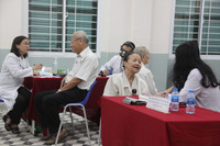 Món quà đặc biệt của cựu học sinh dành tặng thầy cô ảnh 5