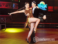 Những mỹ nữ “thừa sắc, dư tài” của showbiz Việt