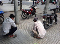 Quẳng lên tường FB những... nụ cười ảnh 1