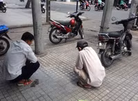 Quẳng lên tường FB những... nụ cười ảnh 1