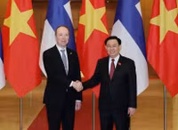 Chủ tịch Quốc hội Vương Đình Huệ đón và hội đàm với Chủ tịch Quốc hội Phần Lan