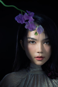 Ngọc Trinh tung bộ ảnh mới, chi tiết trên đôi chân gây chú ý
