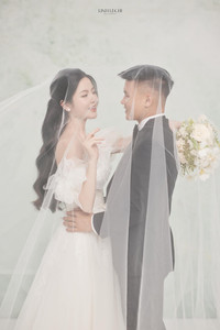 Loạt ảnh cưới nhận ‘mưa’ lời khen của Quang Hải và Chu Thanh Huyền