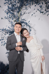 Loạt ảnh cưới nhận ‘mưa’ lời khen của Quang Hải và Chu Thanh Huyền