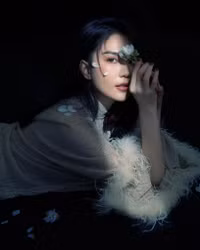 Ngọc Trinh tung bộ ảnh mới, chi tiết trên đôi chân gây chú ý