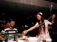 10-nha-hang-hut-khach-vi-phong-cach-la