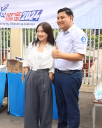 Phương Mỹ Chi phát nước, tiếp sức sĩ tử thi tốt nghiệp THPT 2024