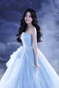 Con gái MC Quyền Linh gây sốc khi nói về dự định du học